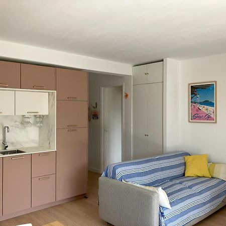 Mer & Relax - Parking - Wifi - Terrasse - Mer Saint-Cyr-sur-Mer Exteriör bild