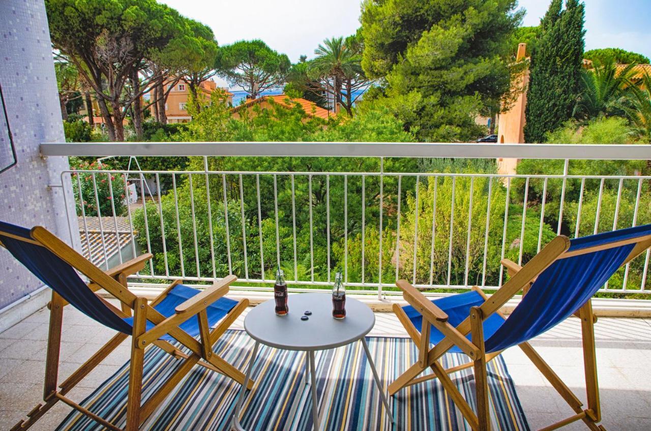 Mer & Relax - Parking - Wifi - Terrasse - Mer Saint-Cyr-sur-Mer Exteriör bild